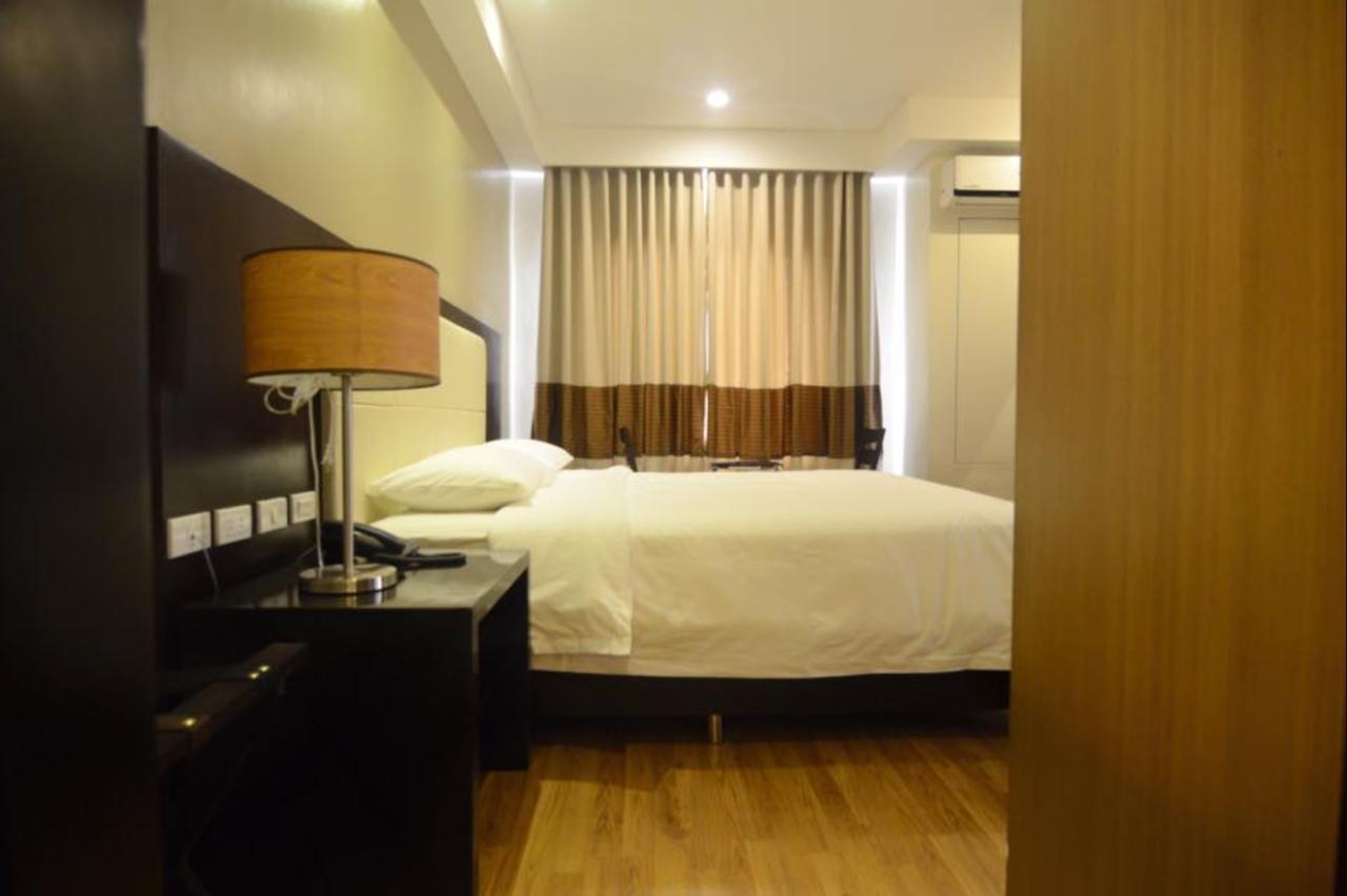 Ever O Business Hotel Замбоанга Экстерьер фото